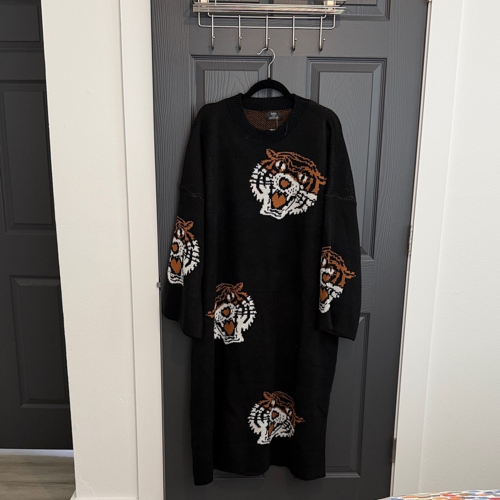 Dressed in LaLa oversized Black Tiger Knit Graphic Sweater Dress